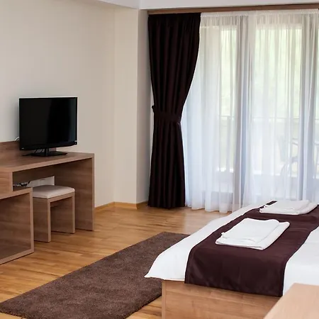 Park Lakeside 4*