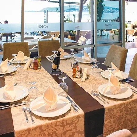Park Lakeside 4*